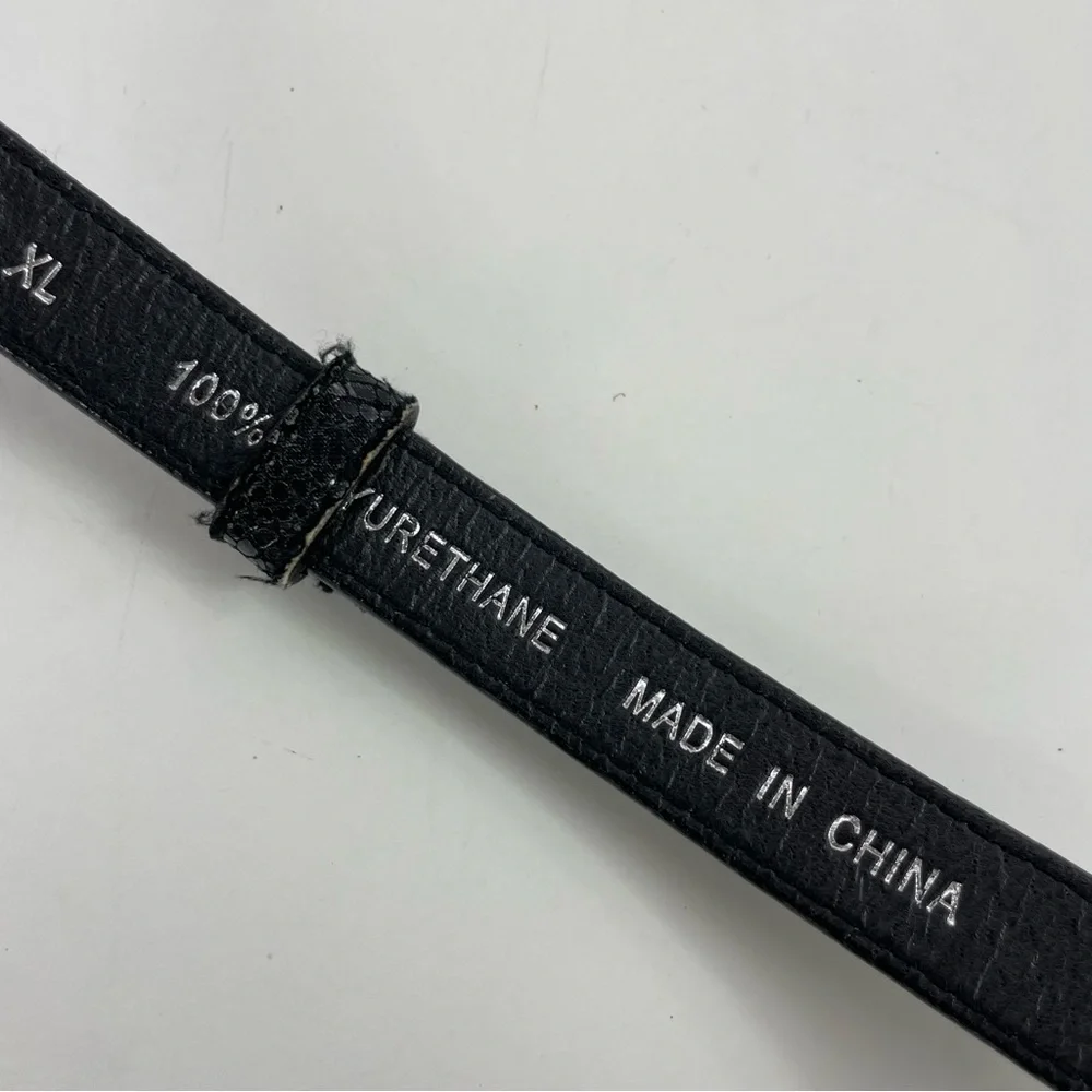 New York & Company Black Snakeskin Clip Closure‎ Belt